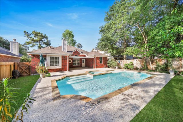 11 Griffin Hill Court, Spring, TX 77382