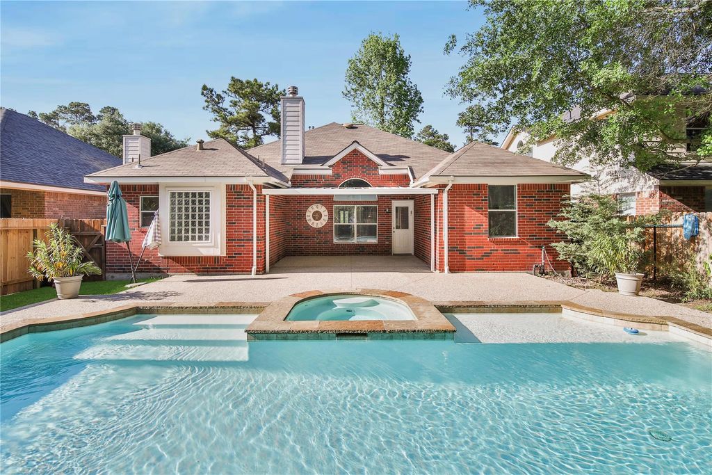 11 Griffin Hill Court, Spring, TX 77382