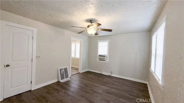 5023 Bakman Avenue 2, North Hollywood, CA 91601