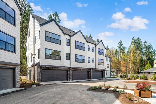 714 Newport Way NW, Issaquah, WA 98027
