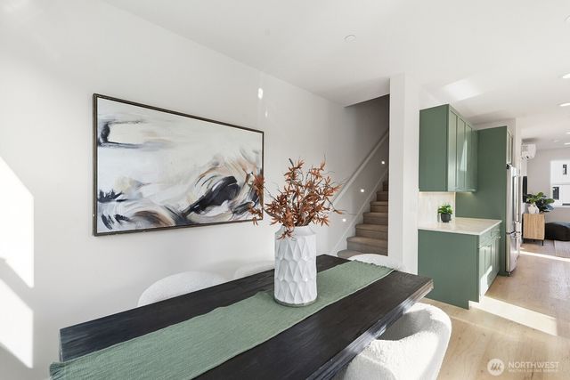 714 Newport Way NW, Issaquah, WA 98027