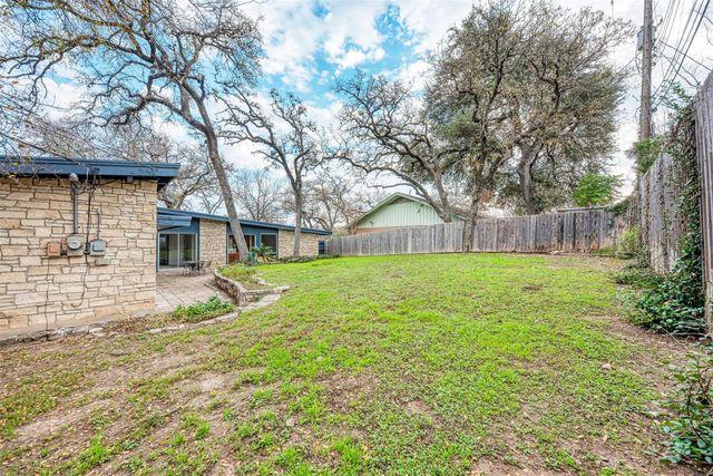 1615 Elmhurst DR, Austin, TX 78741