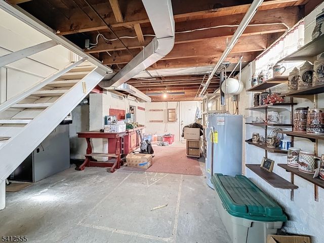 14 Ridge View Rd, Newton Town, NJ 07860