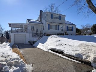 14 Ridge View Rd, Newton Town, NJ 07860