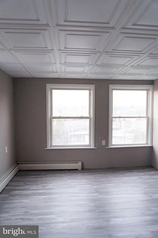 511 W BROADWAY, Red Lion, PA 17356