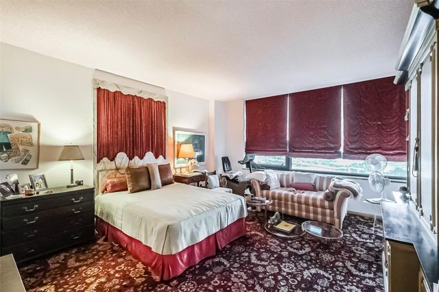 14 Greenway Plaza 21P, Houston, TX 77046