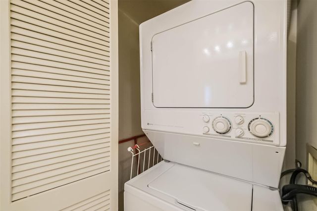 14 Greenway Plaza 21P, Houston, TX 77046