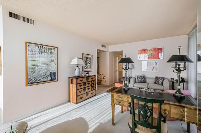 14 Greenway Plaza 21P, Houston, TX 77046