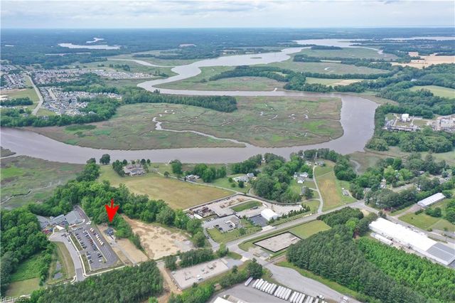 2017 Wilroy RD, Suffolk, VA 23434