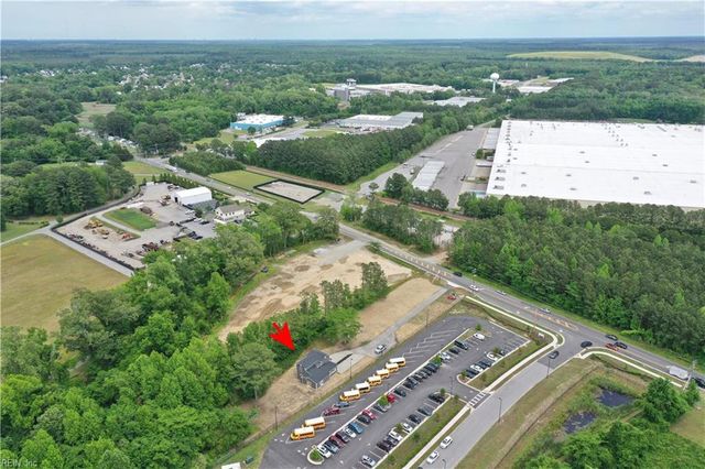 2017 Wilroy RD, Suffolk, VA 23434