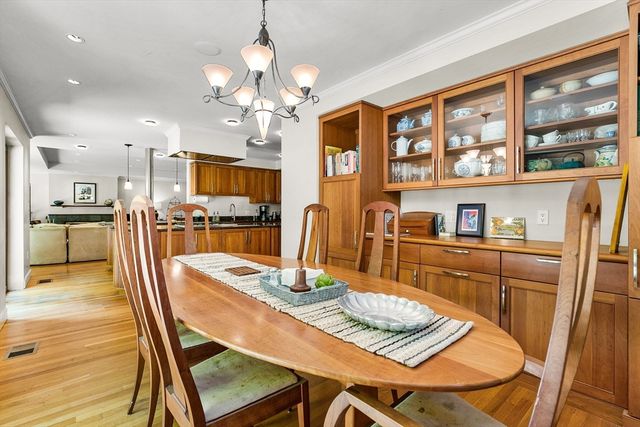 34 Lagrange St, Brookline, MA 02467