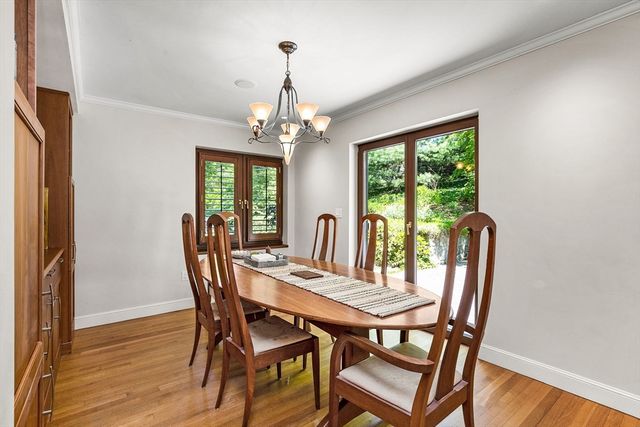 34 Lagrange St, Brookline, MA 02467