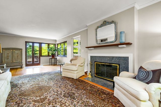 34 Lagrange St, Brookline, MA 02467