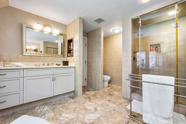 34 Lagrange St, Brookline, MA 02467