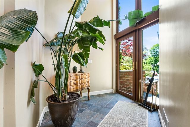 34 Lagrange St, Brookline, MA 02467