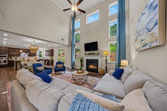 4252 Hansford Loop SW, Marietta, GA 30064