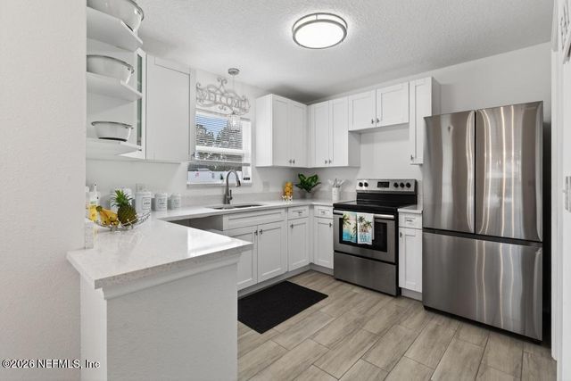 33 E 29TH Street, Jacksonville, FL 32206