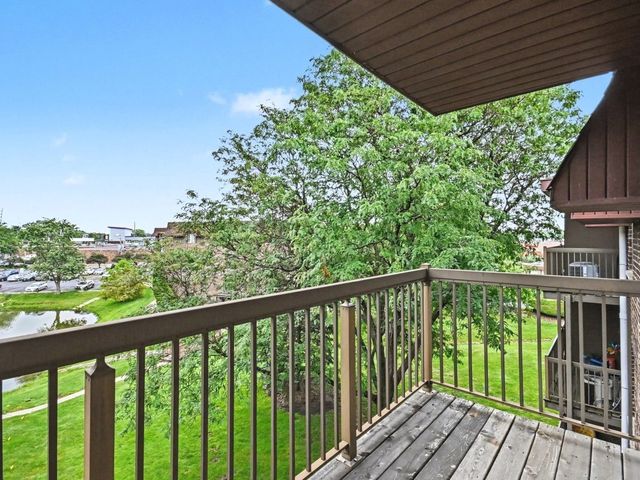 830 Elder Road 406, Homewood, IL 60430