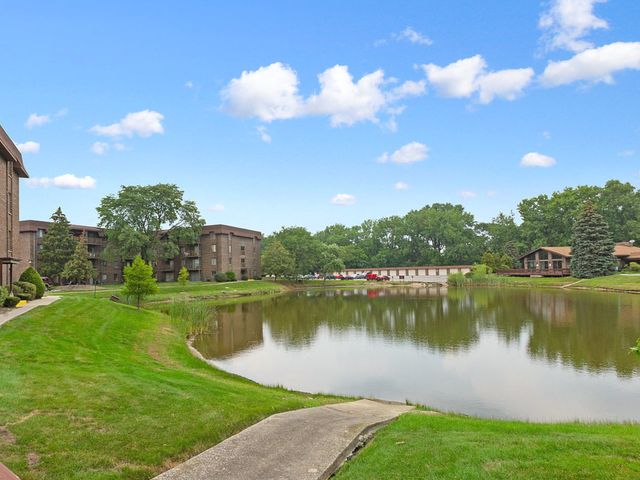 830 Elder Road 406, Homewood, IL 60430