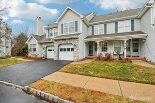 44 Heather Court, South Brunswick, NJ 08852