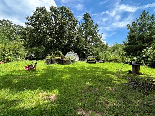 114 Lincoln St, Big Sandy, TN 38221