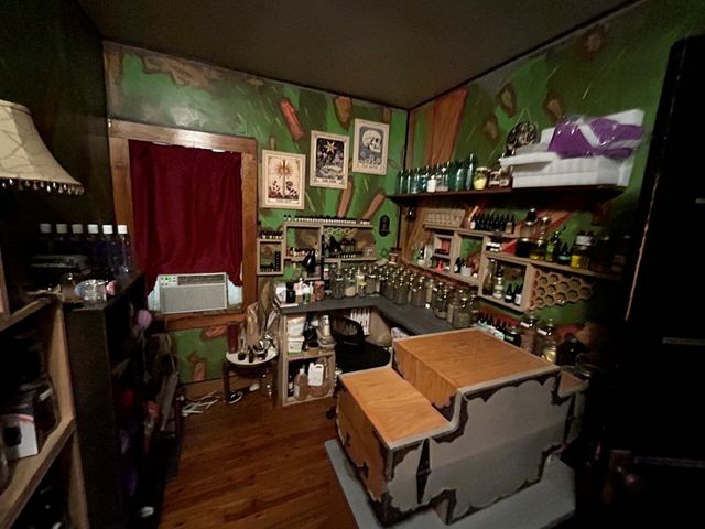 114 Lincoln St, Big Sandy, TN 38221