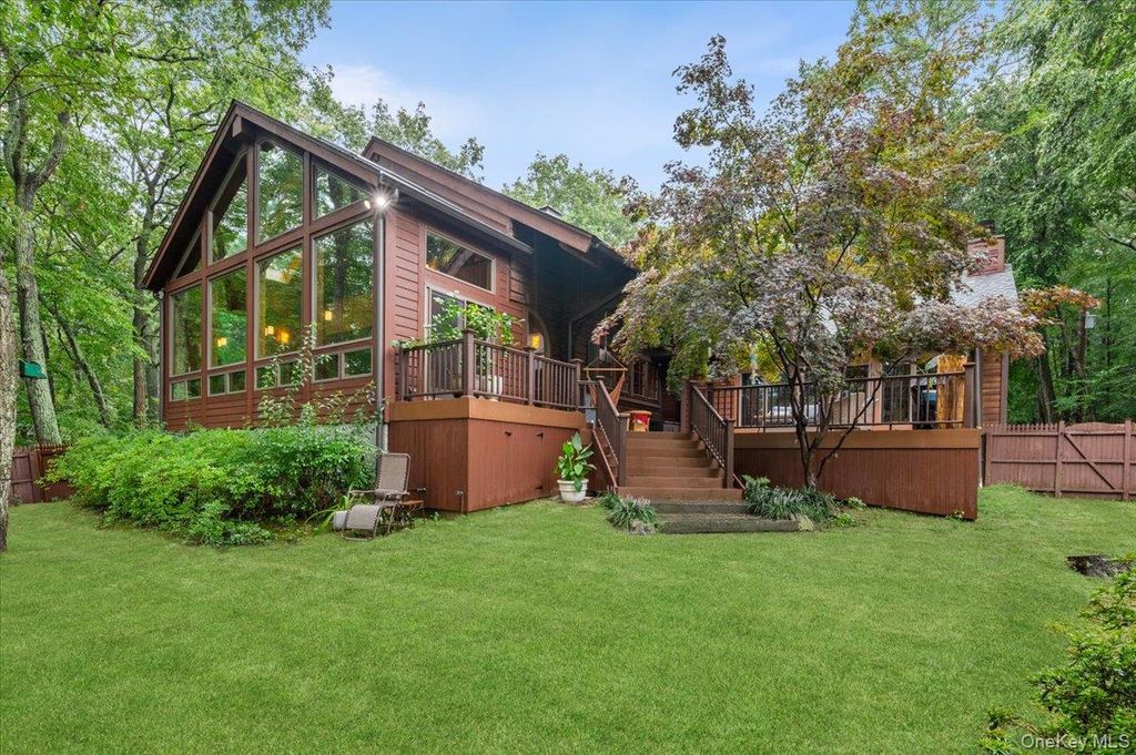 2 British Colony Road, Northport, NY 11768 — exterior