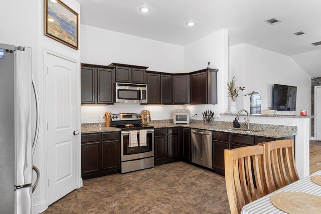 9915 McCraw Drive, Odessa, TX 79765