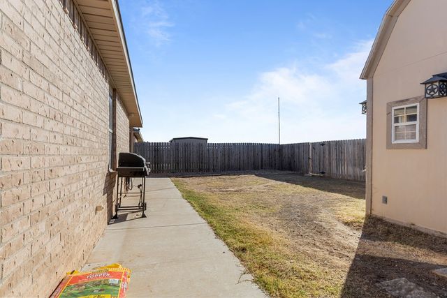 9915 McCraw Drive, Odessa, TX 79765