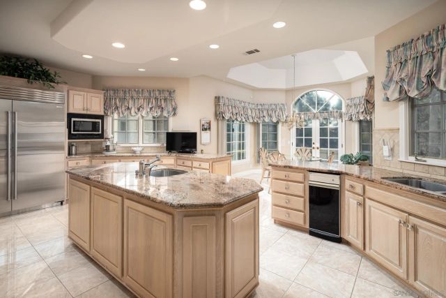 18221 Via Ascenso, Rancho Santa Fe, CA 92067