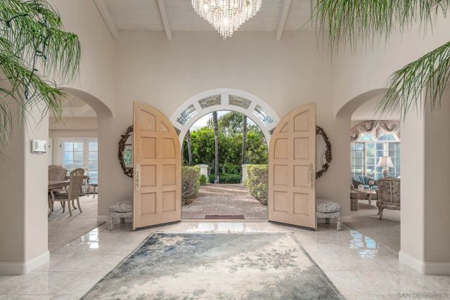 18221 Via Ascenso, Rancho Santa Fe, CA 92067