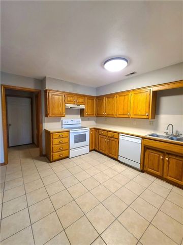 1020 W Cypress Street 2, Rogers, AR 72756