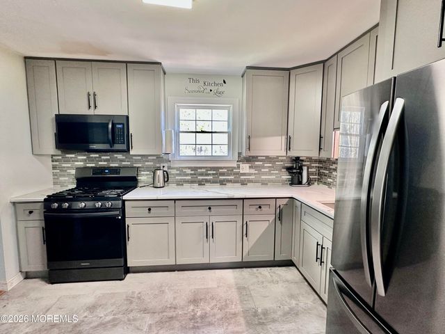 45 Beam Avenue, Jackson, NJ 08527