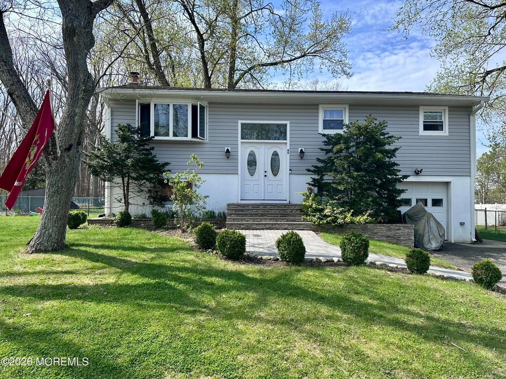 45 Beam Avenue, Jackson, NJ 08527
