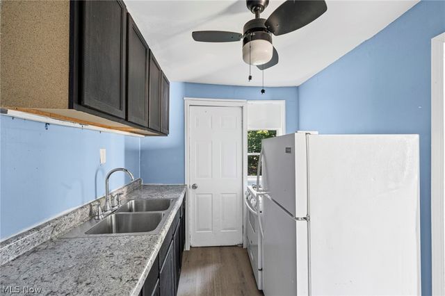 1469 E 250th Street, Euclid, OH 44117