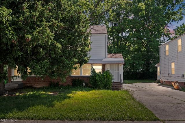 1469 E 250th Street, Euclid, OH 44117