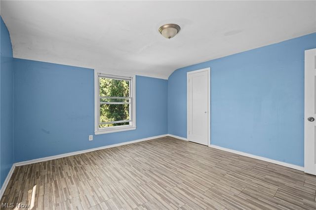 1469 E 250th Street, Euclid, OH 44117