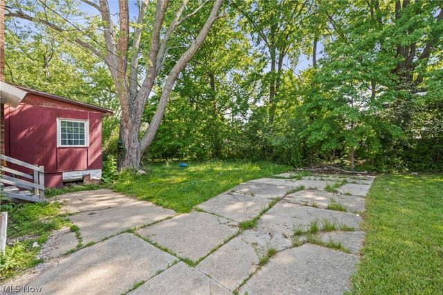 1469 E 250th Street, Euclid, OH 44117
