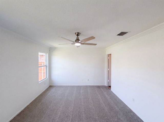 6200 St James Place, Denton, TX 76210
