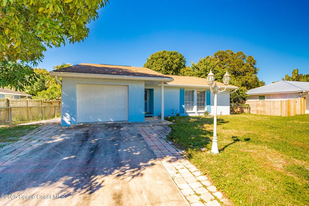 175 22nd Avenue, Vero Beach, FL 32962