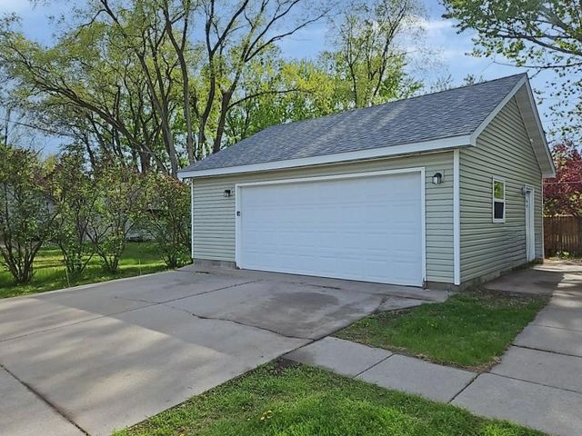 5377 Quincy Street, Mounds View, MN 55112