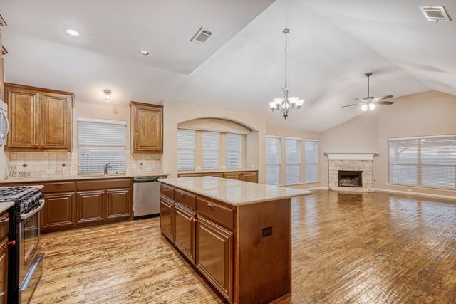 4303 Poppy Drive, Mansfield, TX 76063