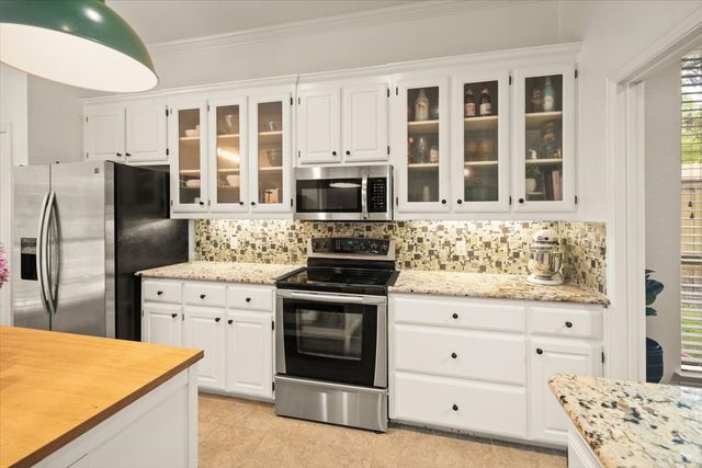 7311 Heritage Oaks Drive, Arlington, TX 76001