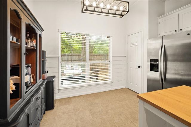 7311 Heritage Oaks Drive, Arlington, TX 76001