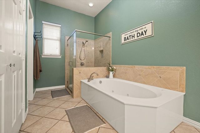 7311 Heritage Oaks Drive, Arlington, TX 76001