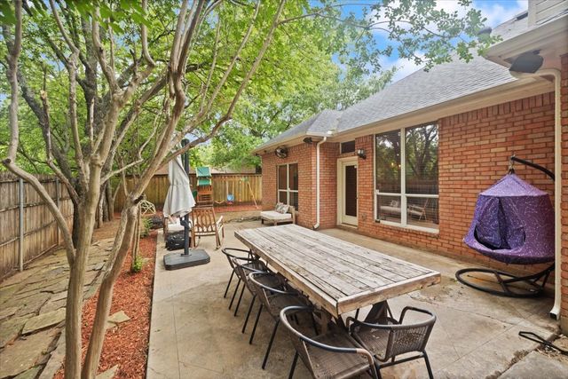 7311 Heritage Oaks Drive, Arlington, TX 76001