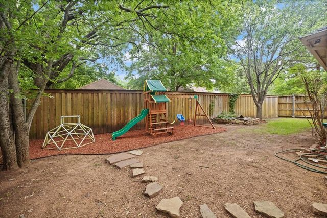 7311 Heritage Oaks Drive, Arlington, TX 76001