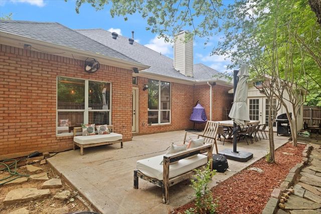 7311 Heritage Oaks Drive, Arlington, TX 76001