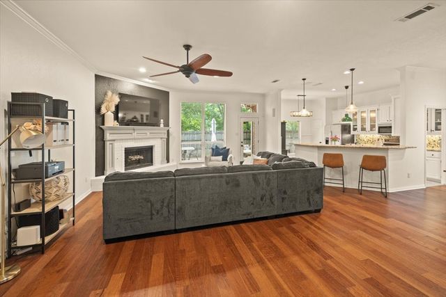 7311 Heritage Oaks Drive, Arlington, TX 76001