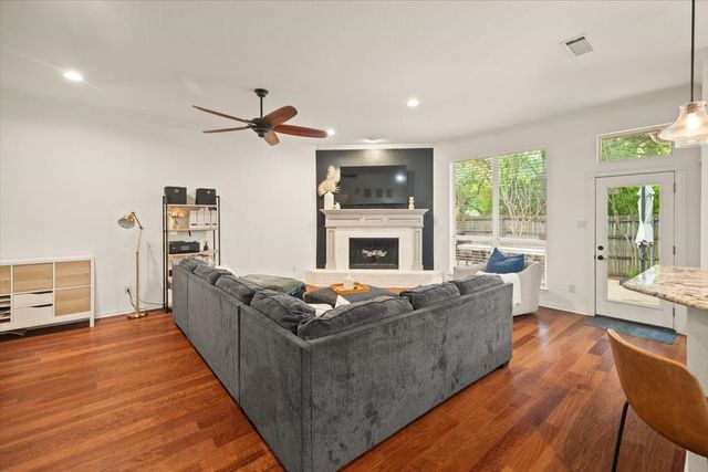 7311 Heritage Oaks Drive, Arlington, TX 76001